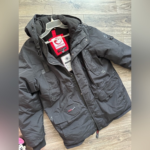 Man’s winter jacket - Picture 4 of 9